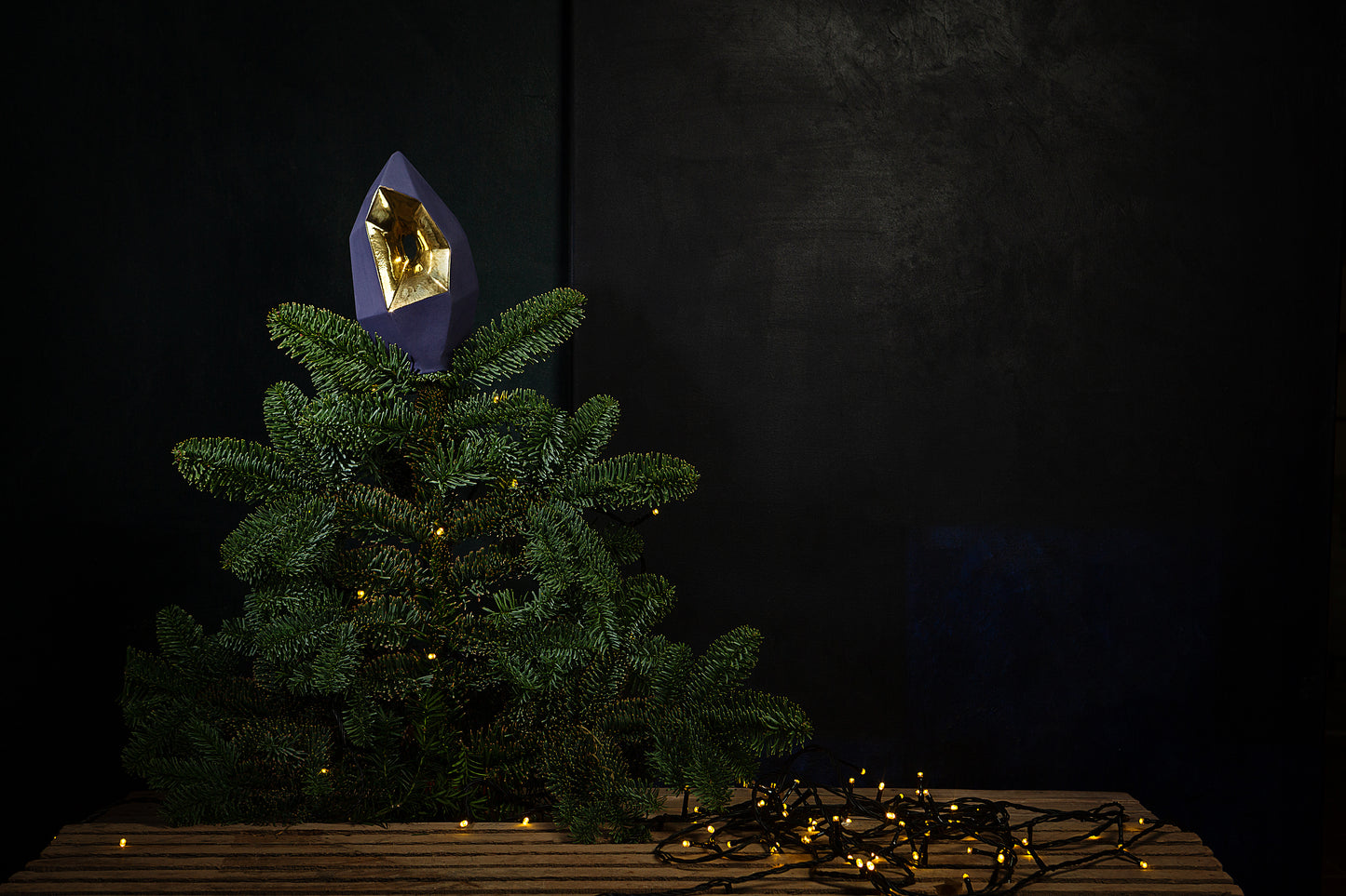 Violetinė eglutės viršūnė