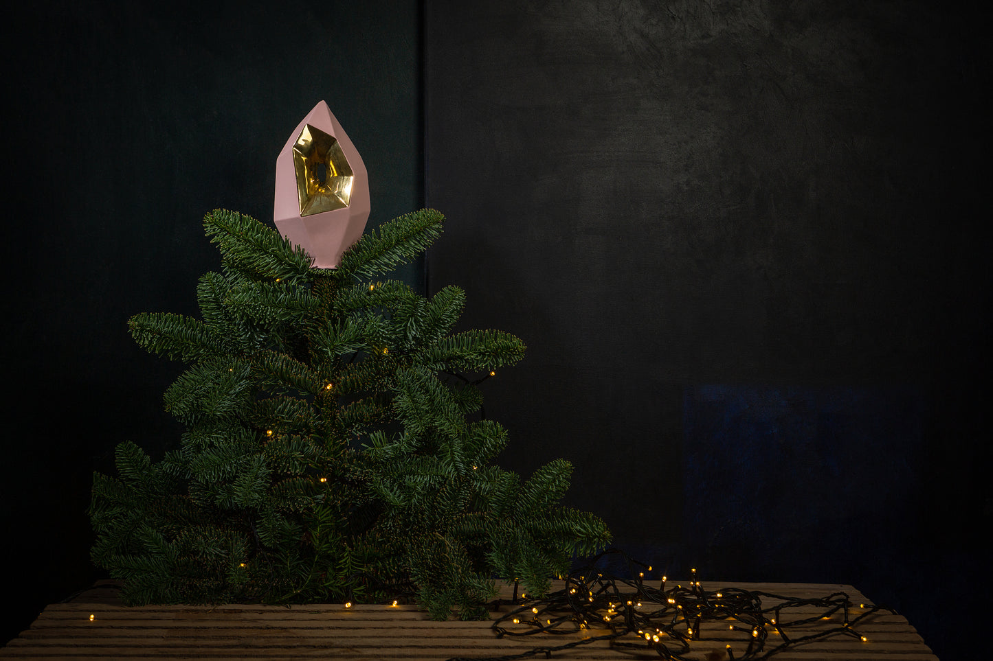 Rožinė eglutės viršūnė